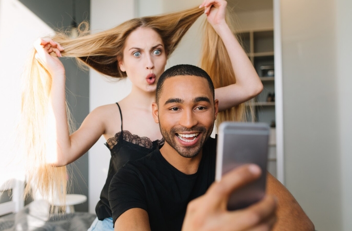 揭秘“美國大網(wǎng)紅”的成功之路：他們是如何征服全球的？