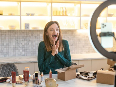 美妝品牌如何借助國外網(wǎng)紅營銷實現(xiàn)全球化突破