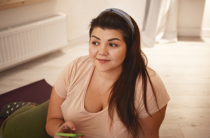 歐美豐滿網(wǎng)紅推薦：顏值與身材并存的新風(fēng)潮