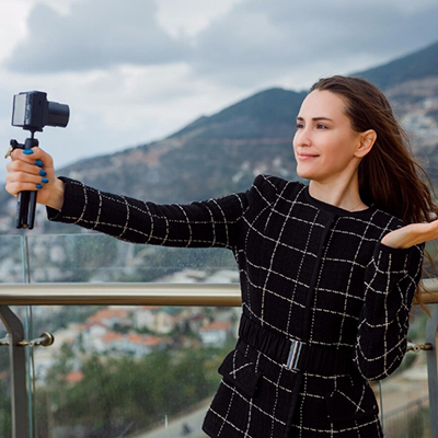 如何高效聯(lián)系國外網(wǎng)紅進(jìn)行品牌推廣：一站式解決方案