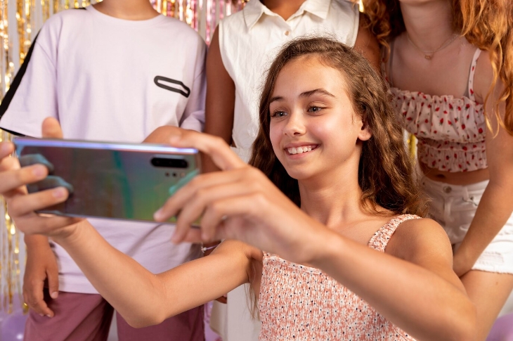 海外紅人互動(dòng)