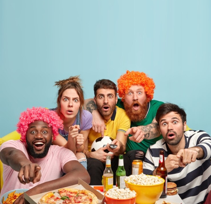 揭秘北美網(wǎng)紅崛起之路：社交媒體背后的吸金秘籍