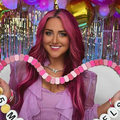 美國(guó)知名流行產(chǎn)品測(cè)評(píng)達(dá)人,以護(hù)膚為主