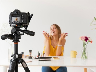 Facebook紅人營(yíng)銷(xiāo)